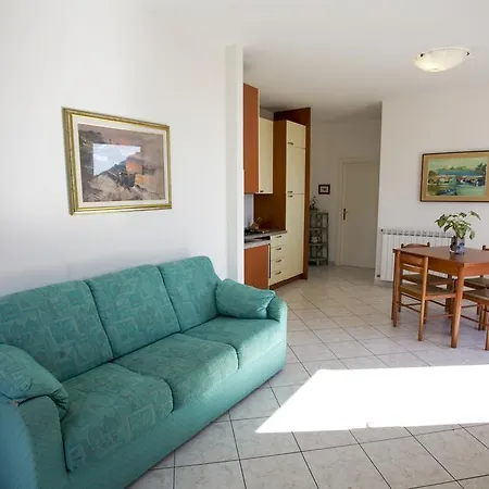 Bougainvillea Primo Piano - Goelba