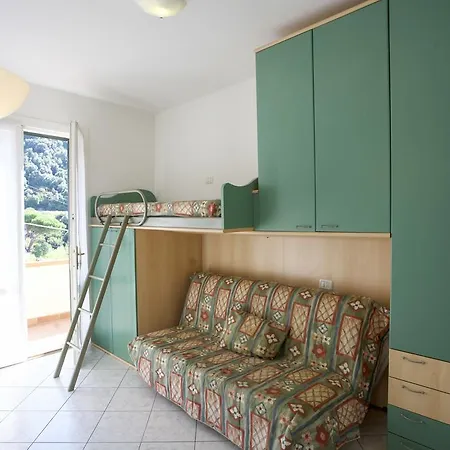 Apartament Bougainvillea Primo Piano - Goelba Zanca