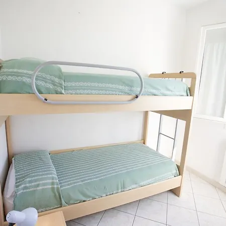 Apartament Bougainvillea Primo Piano - Goelba Zanca