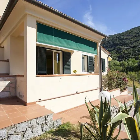 Apartament Bougainvillea Primo Piano - Goelba